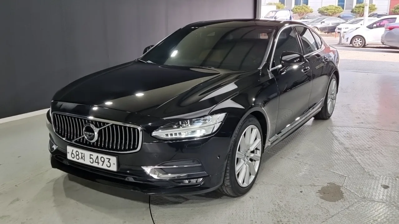 2019 Volvo S90