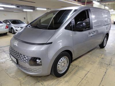 2025 Hyundai Staria
