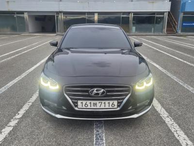 2018 Hyundai Grandeur