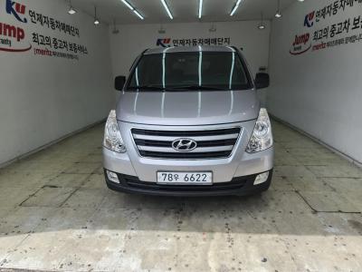 2017 Hyundai Starex
