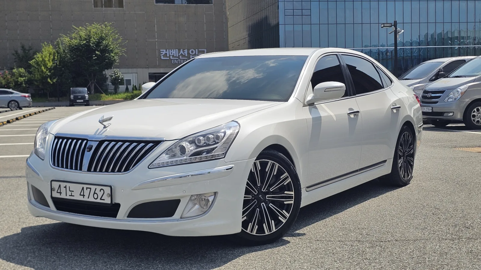 2012 Hyundai Equus