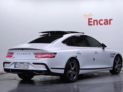 2025 Genesis G80