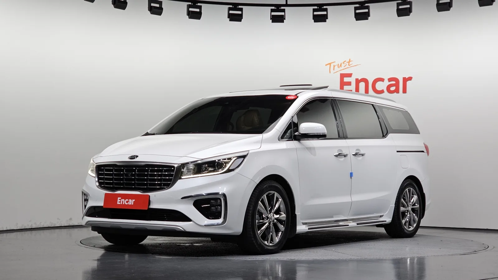 2020 Kia Carnival