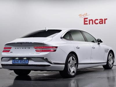 2025 Genesis G80