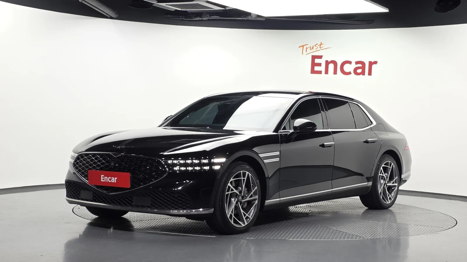 2022 Genesis G90
