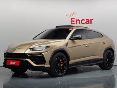 2022 Lamborghini Urus
