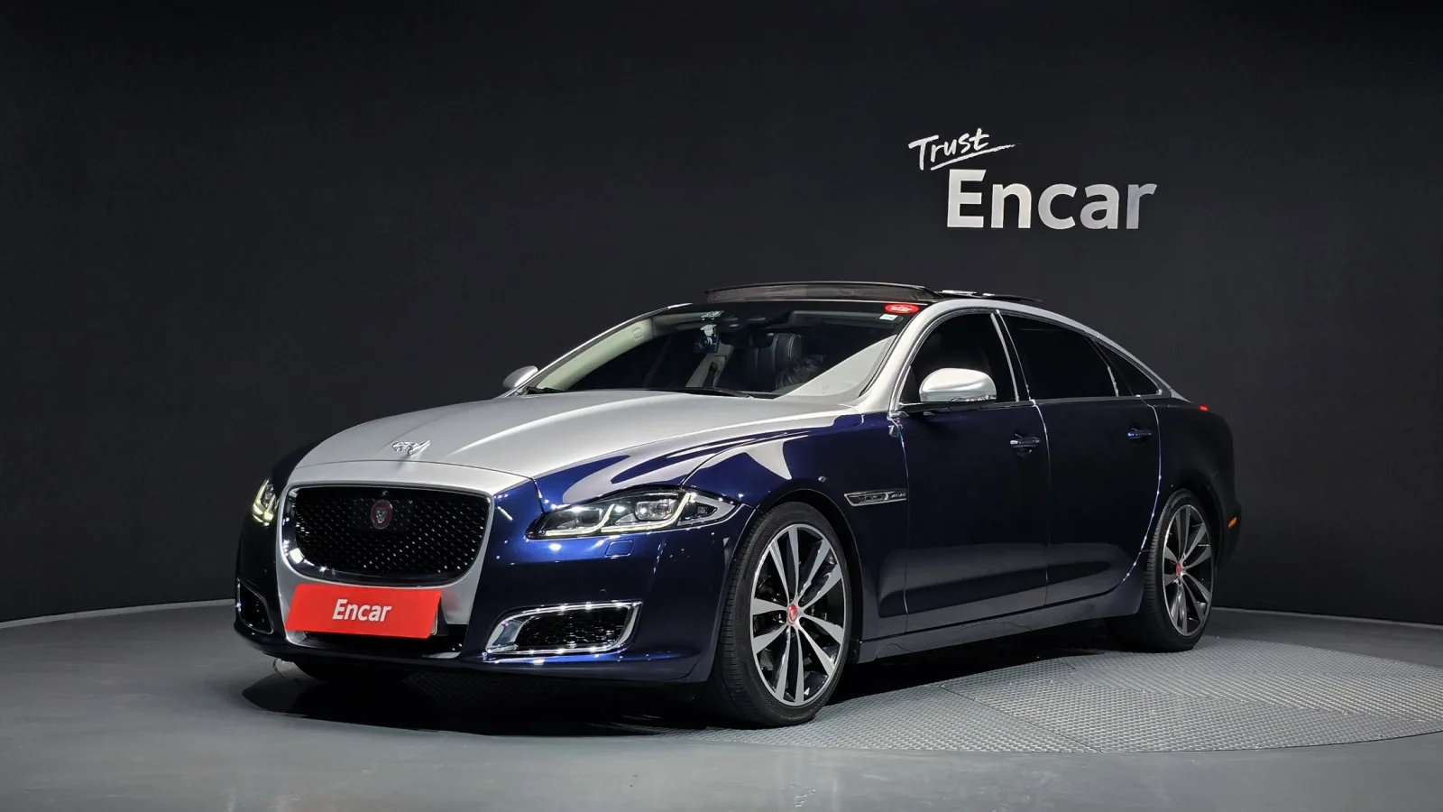 2019 Jaguar XJ