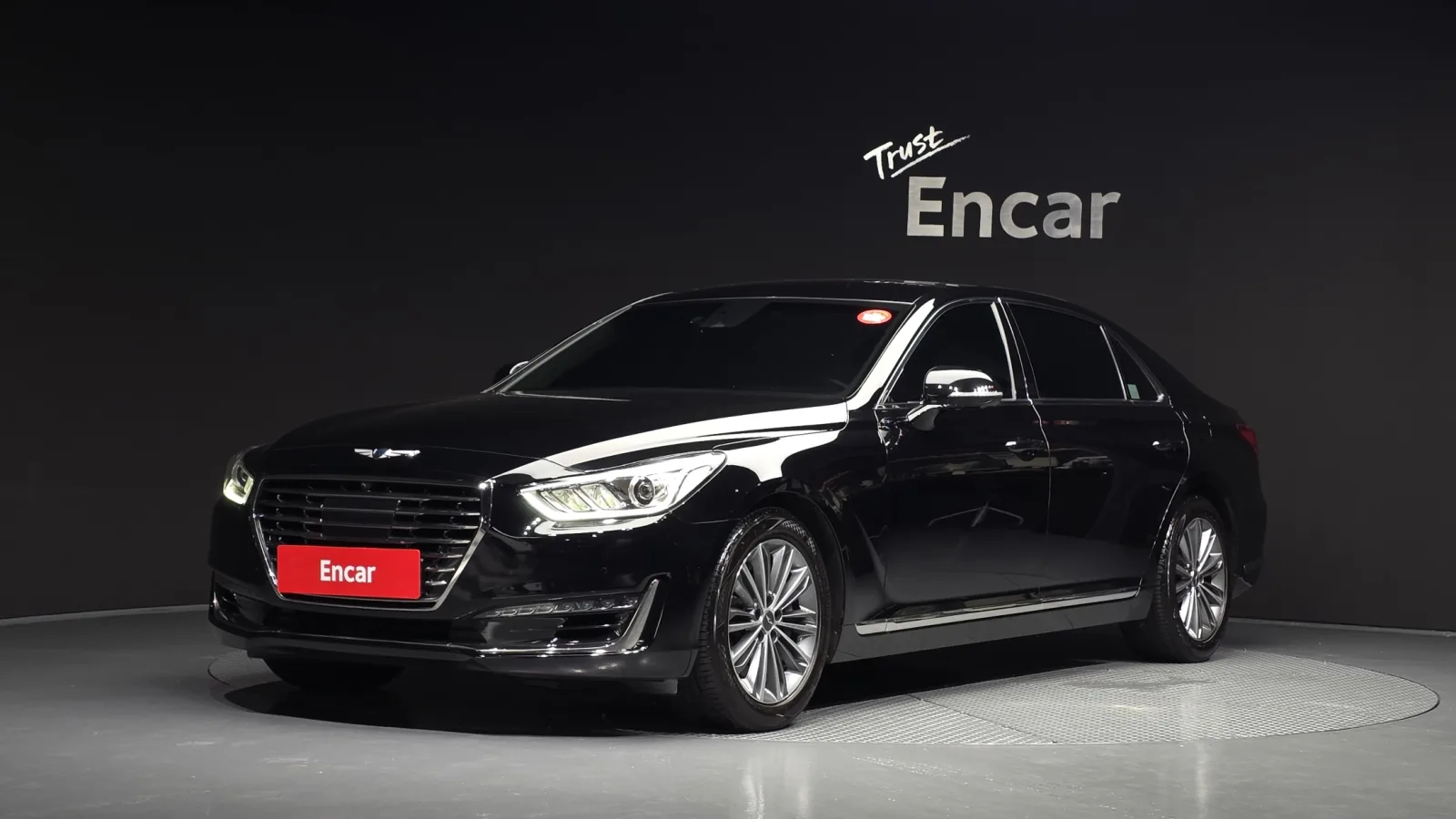2016 Genesis EQ900