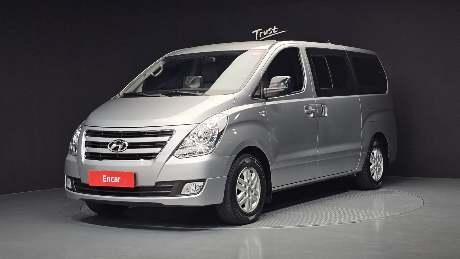 2016 Hyundai Starex