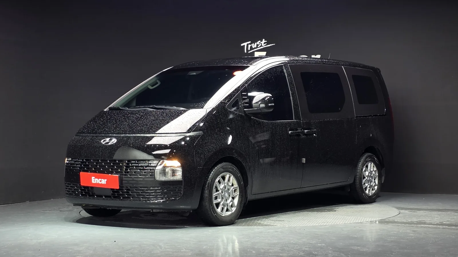 2022 Hyundai Staria