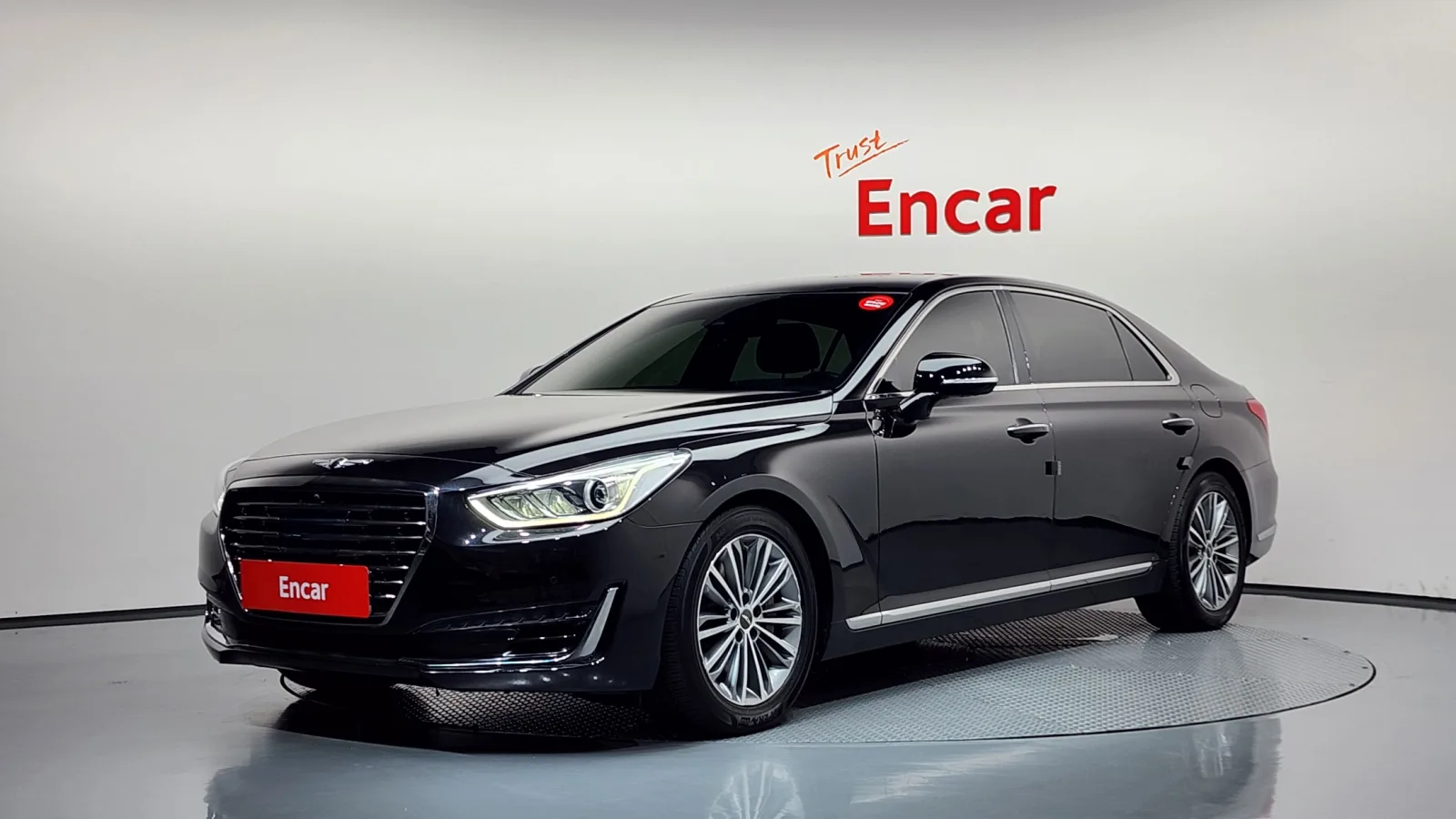 2018 Genesis EQ900