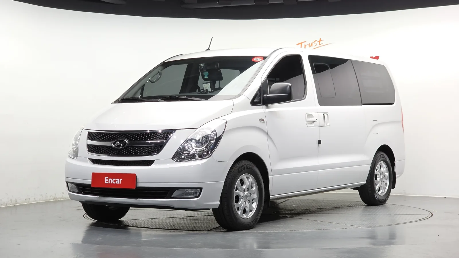 2016 Hyundai Starex