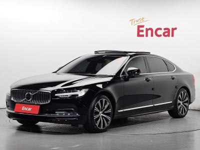 2021 Volvo S90