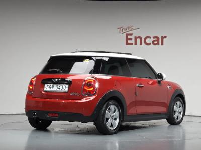 2016 MINI Cooper