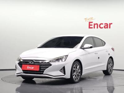 Hyundai Elantra 2020