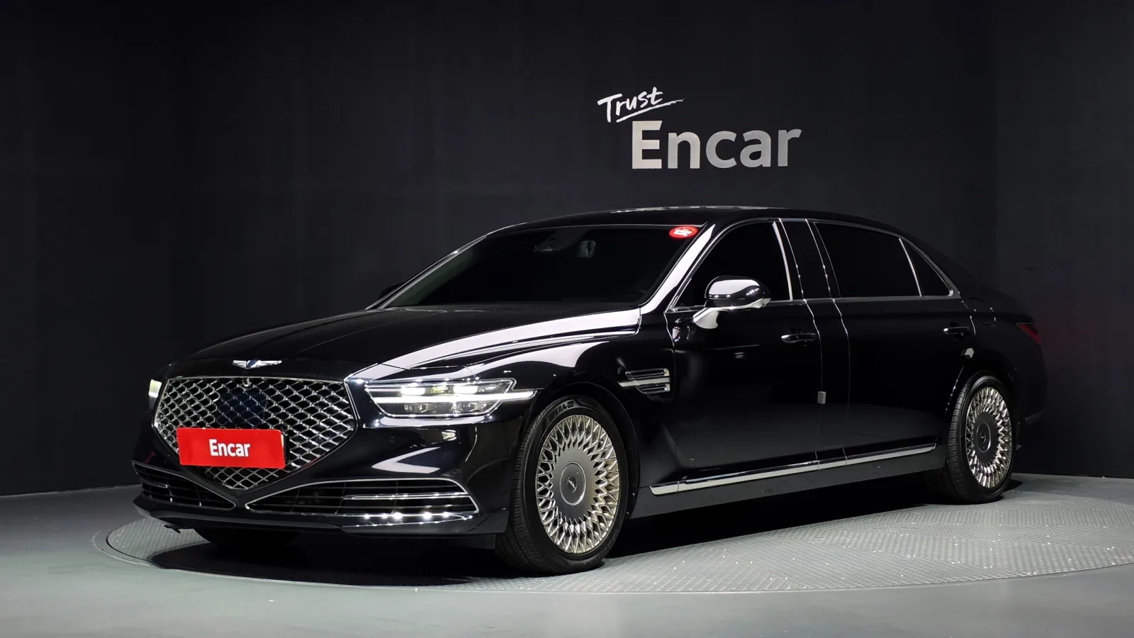 2019 Genesis G90