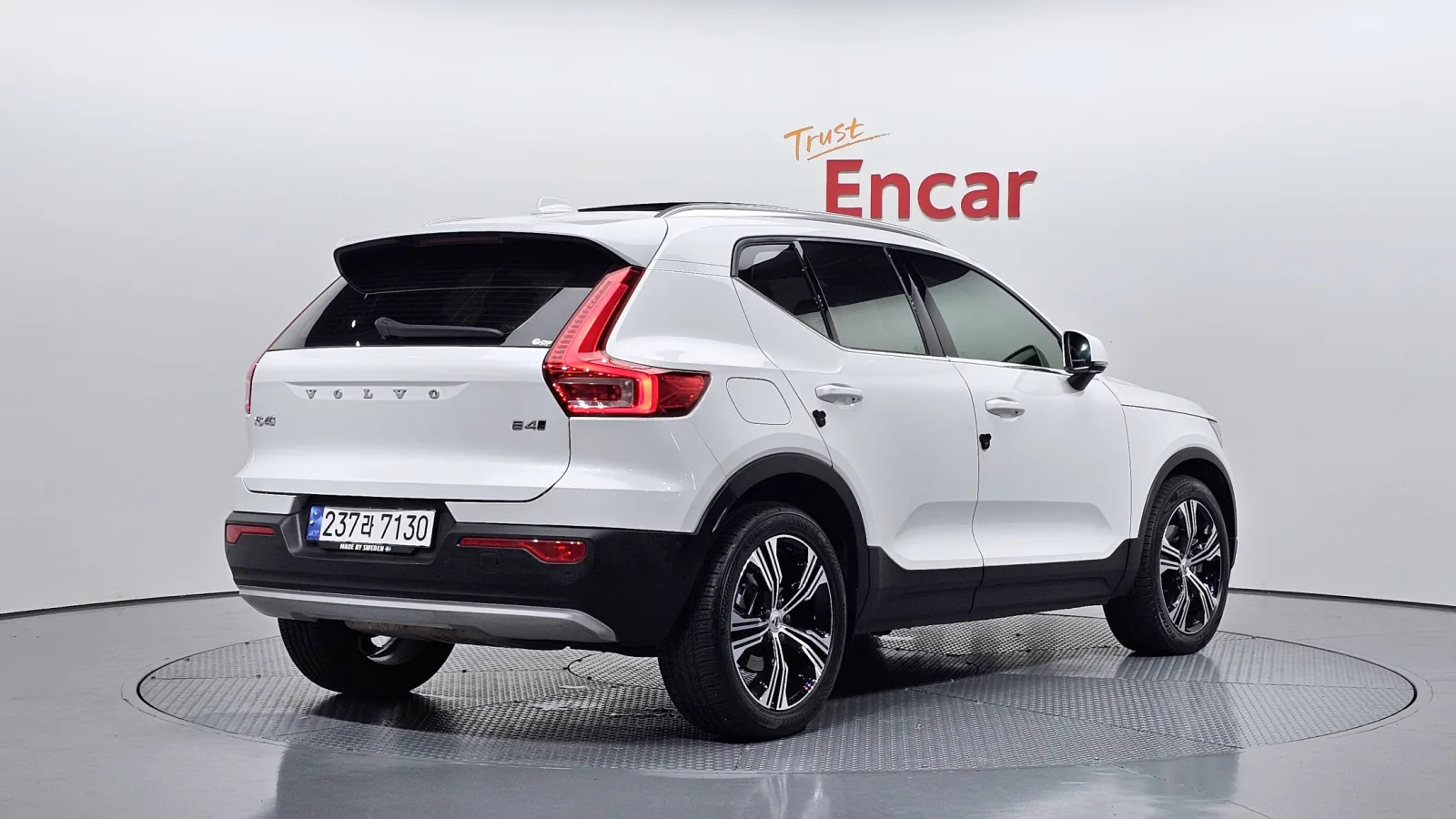2021 Volvo XC40
