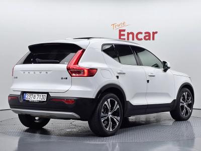 2021 Volvo XC40