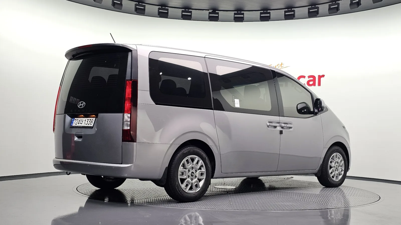 2025 Hyundai Staria