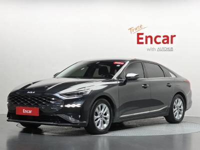 2022 Kia K8