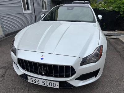 2017 Maserati Quattroporte