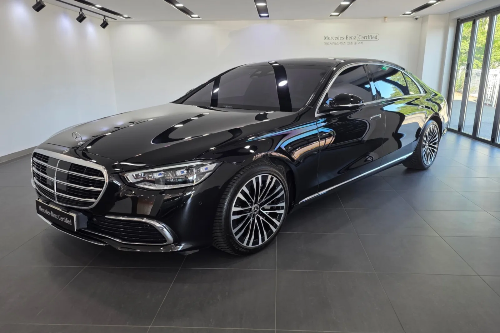 2023 Mercedes-Benz S-Class