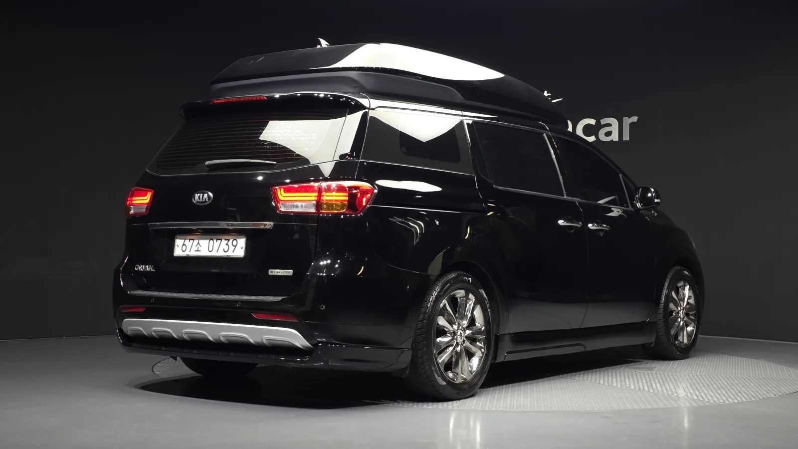 2016 Kia Carnival