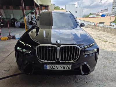 2024 BMW X7