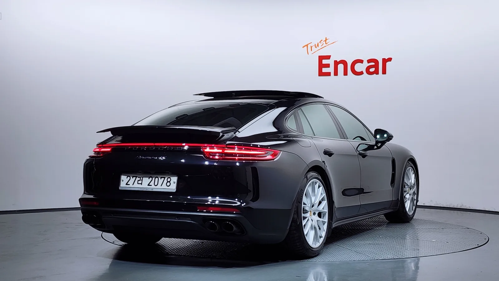 2018 Porsche Panamera