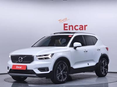 2021 Volvo XC40