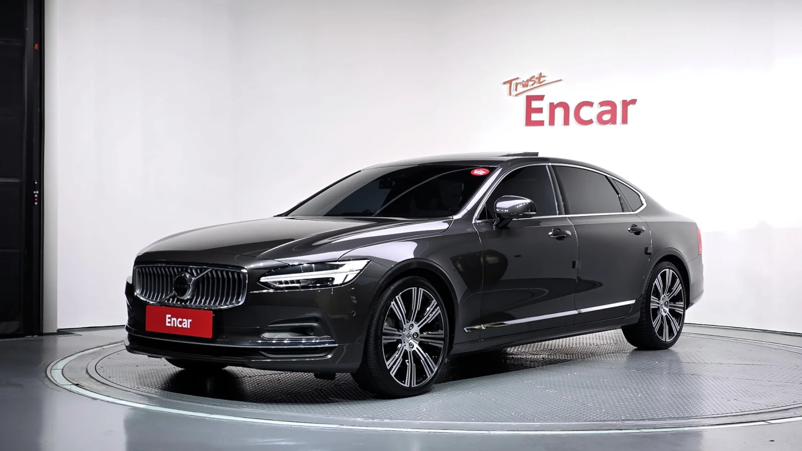 2023 Volvo S90
