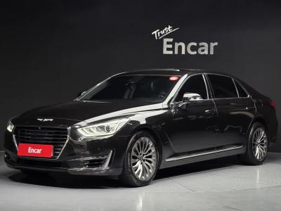 2018 Genesis EQ900