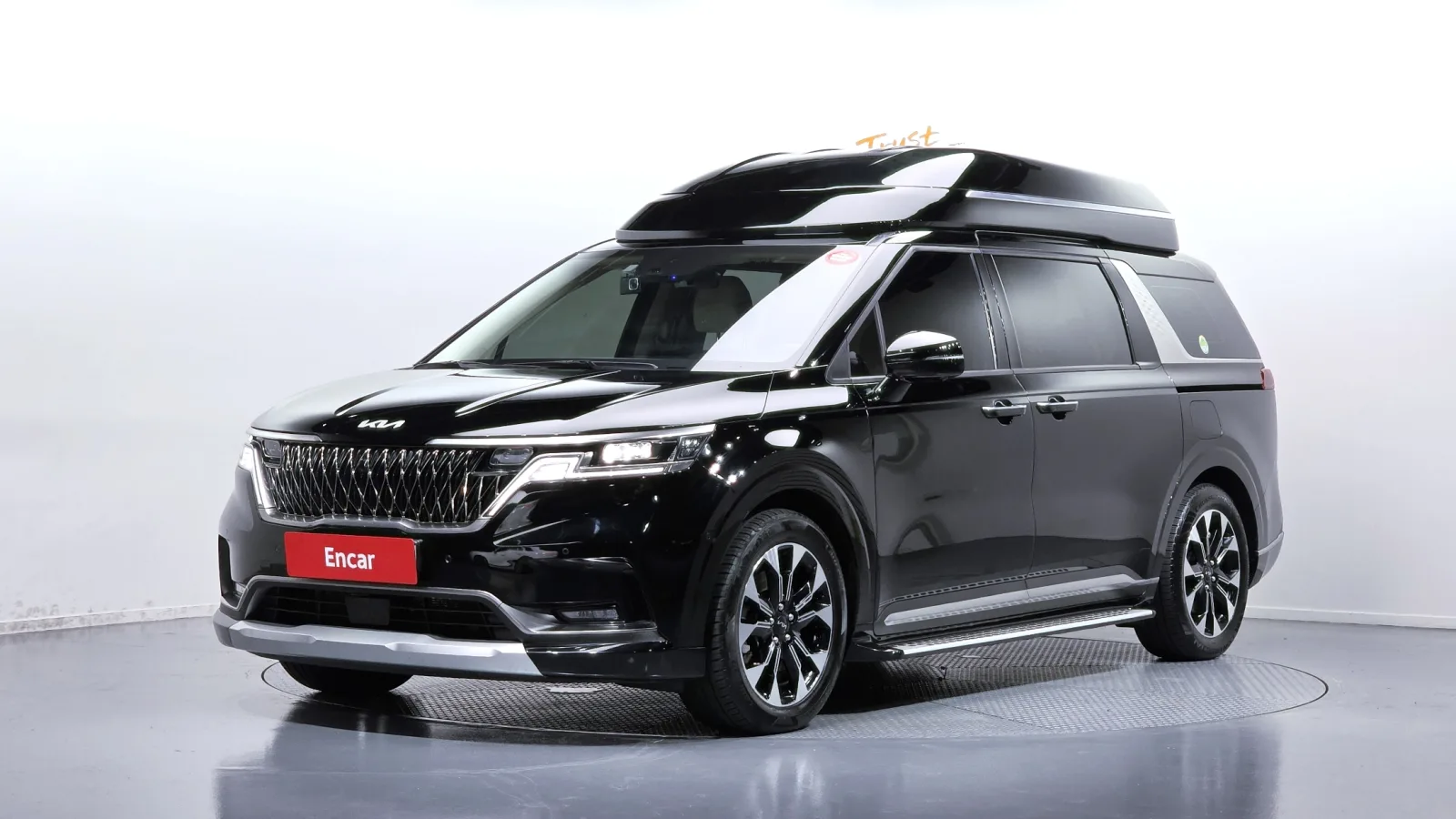 2023 Kia Carnival