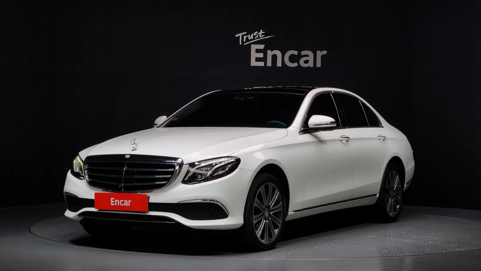 2017 Mercedes-Benz E-Class