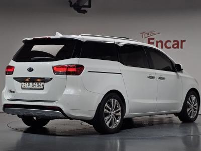 2016 Kia Carnival