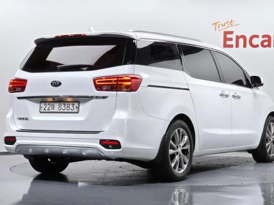 2019 Kia Carnival
