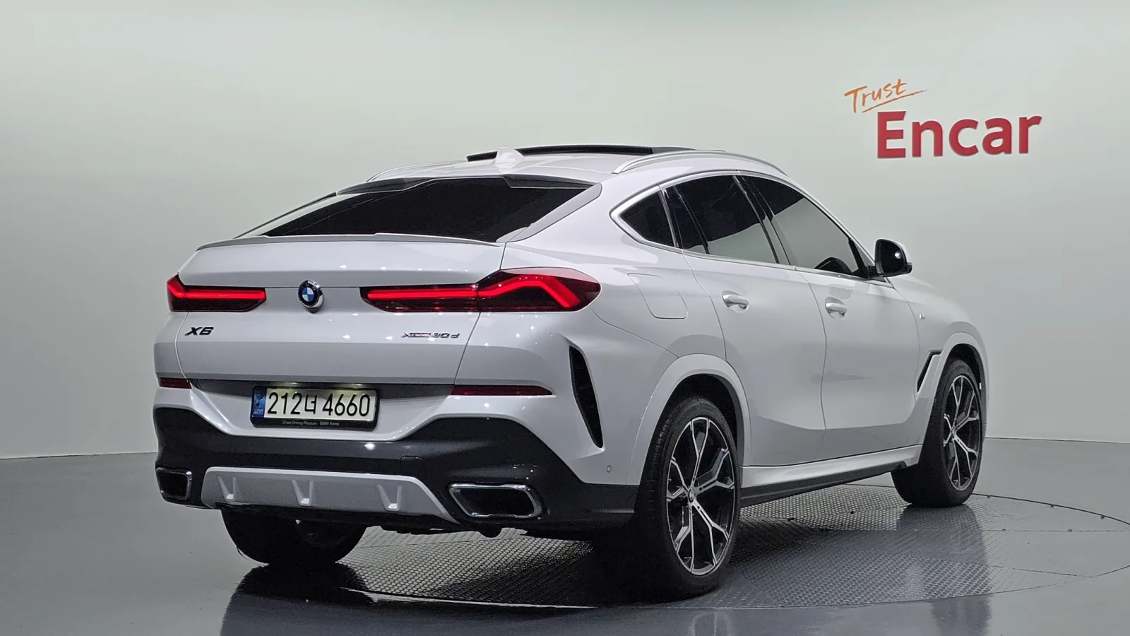 2022 BMW X6