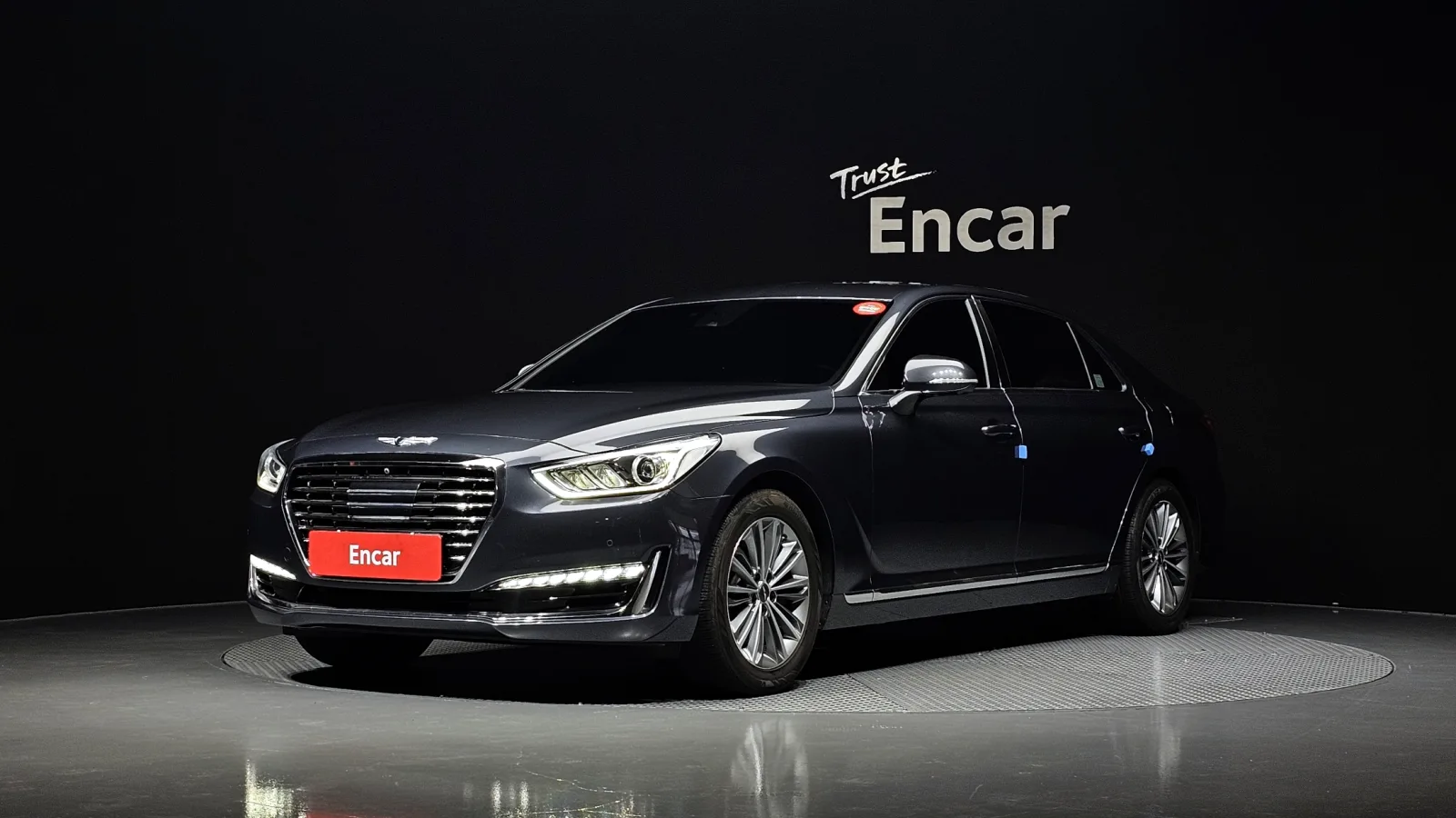 2016 Genesis EQ900