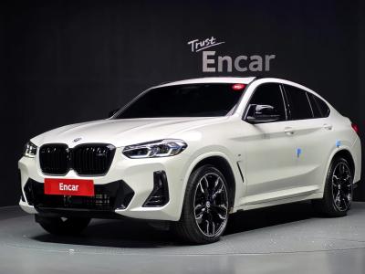 2023 BMW X4