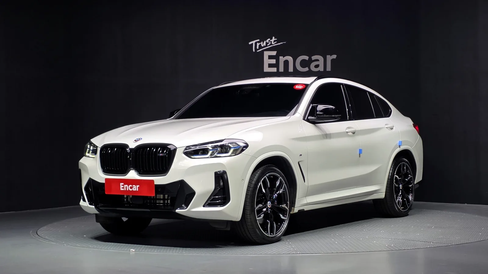 2023 BMW X4