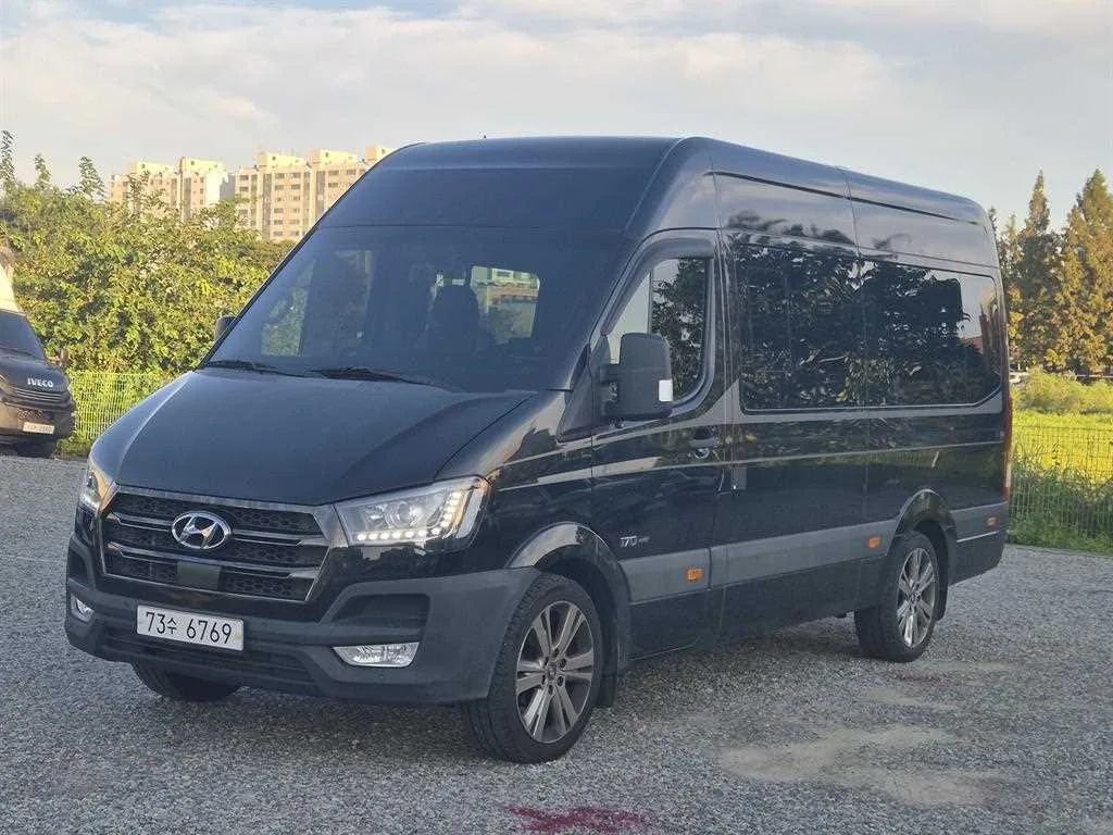 2021 Hyundai Solati
