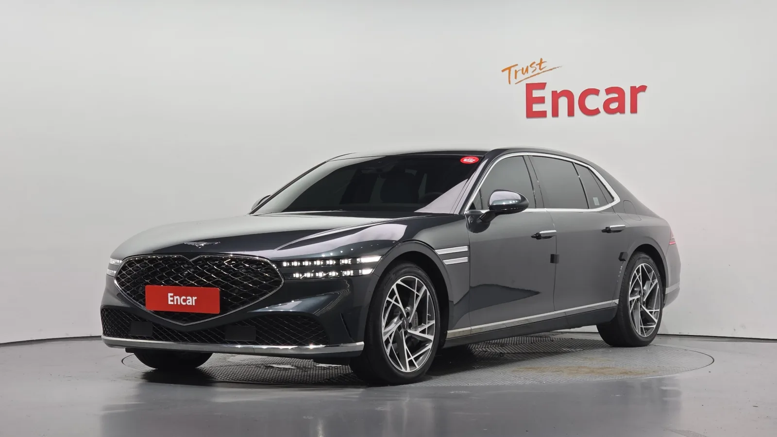 2022 Genesis G90