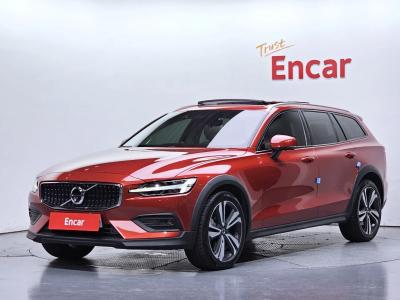 2020 Volvo V60