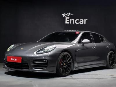2014 Porsche Panamera