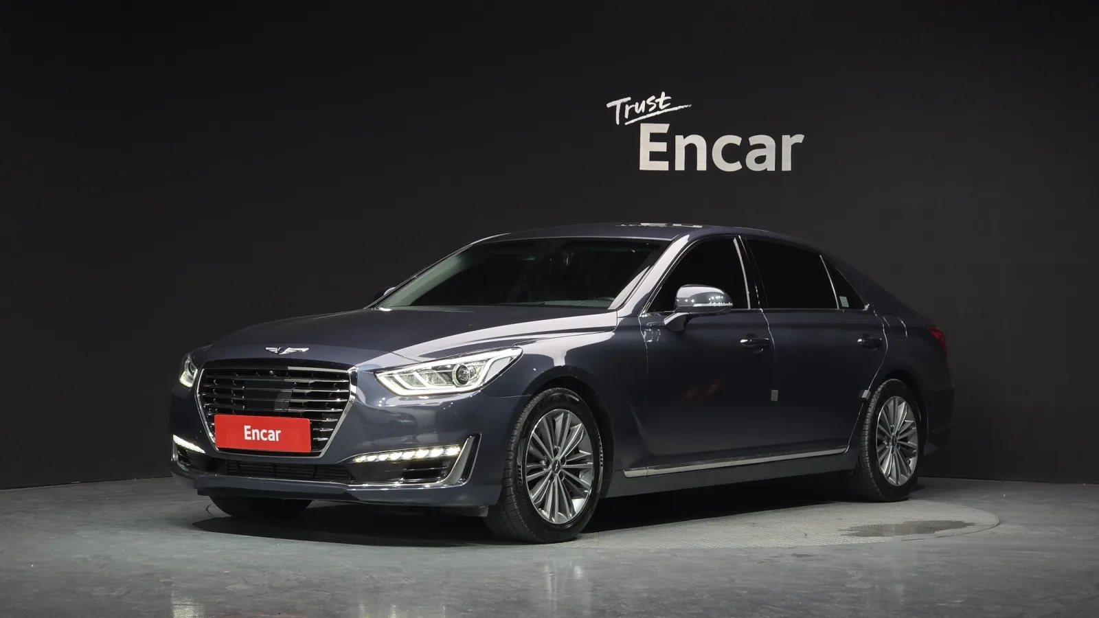 2016 Genesis EQ900