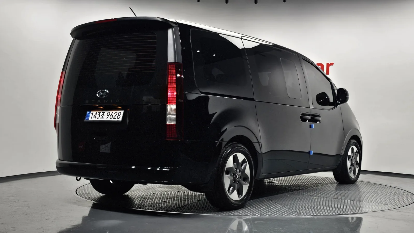 2023 Hyundai Staria