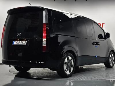 2023 Hyundai Staria