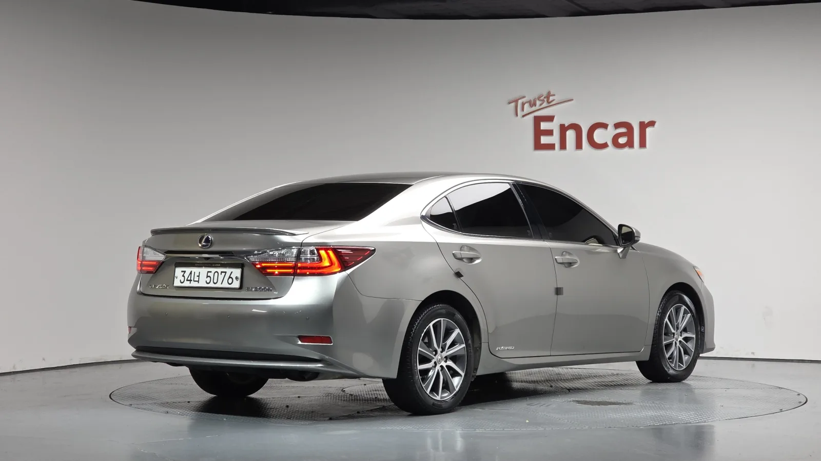 2017 Lexus ES