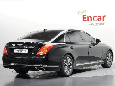 2016 Genesis EQ900