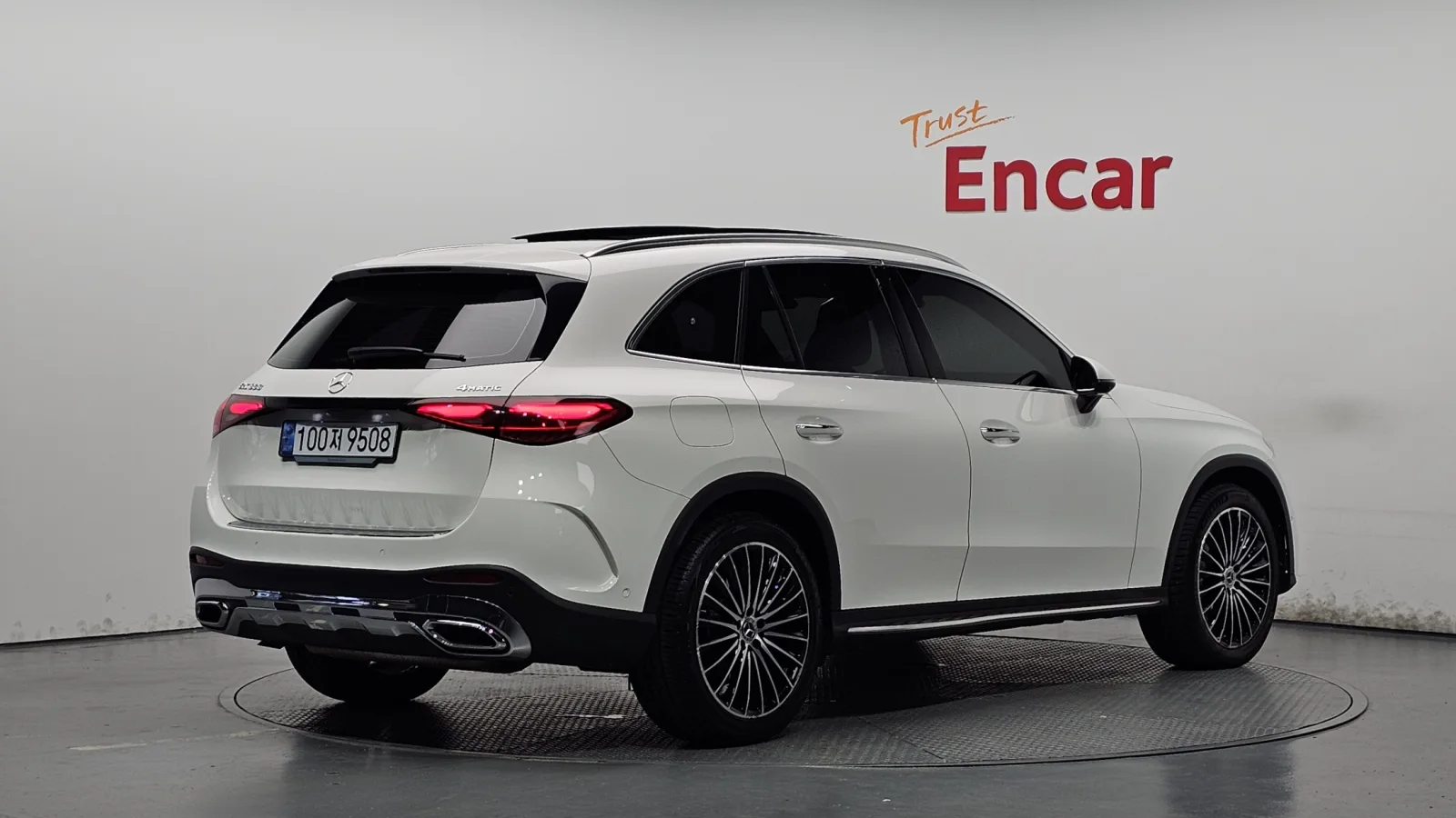 2023 Mercedes-Benz GLC-Class